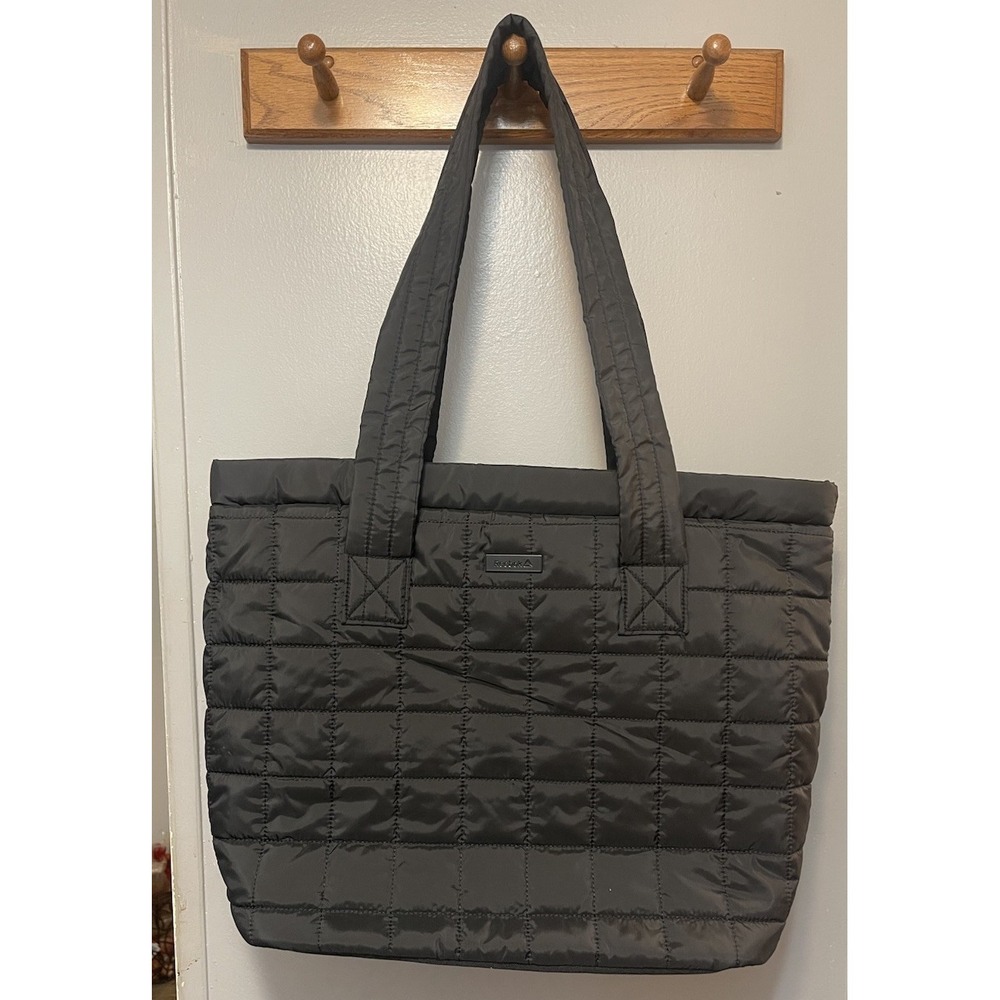 Reebok Nylon Tote Bag Black 15x20x7" Sporty Puffer Quilted Zip Closure
